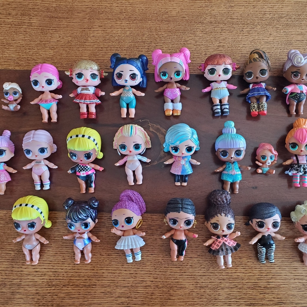 HUGE LOL Surprise Dolls Lot